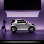 Toyota iQ 2008 года